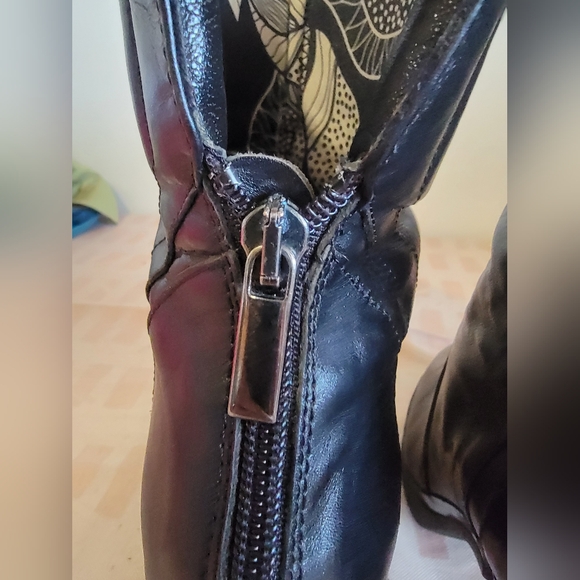 Aquatalia Leather Ankle Booties - Picture 8 of 12